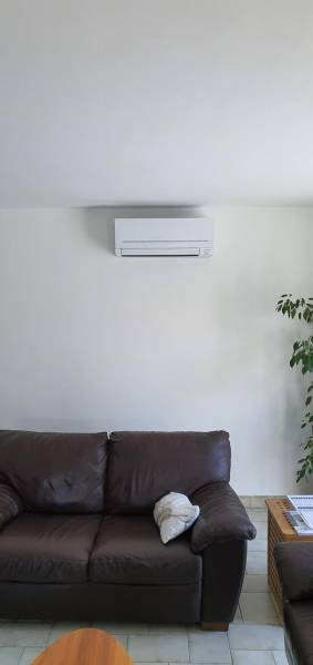 Choisir entre la climatisation réversible et la pompe à chaleur pour une maison de Melun