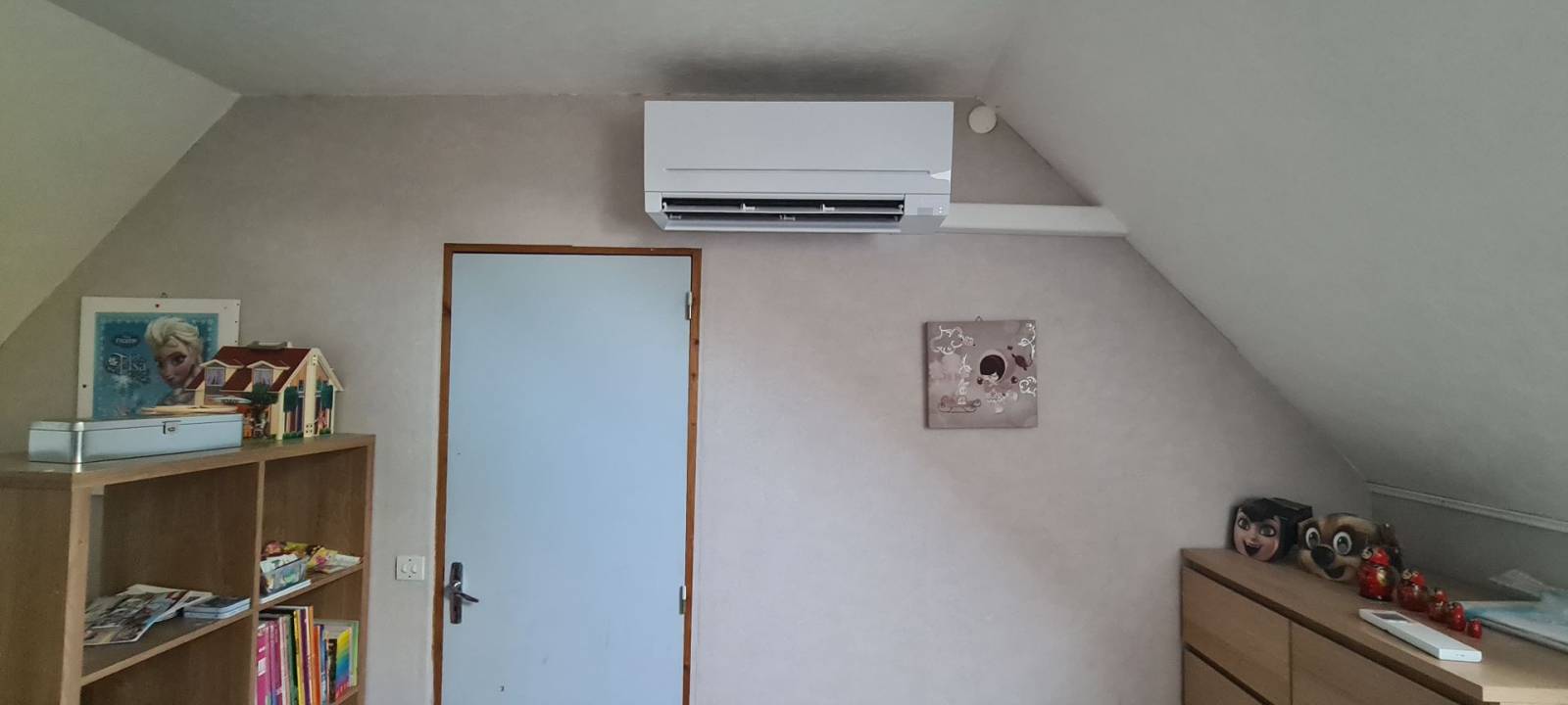 Installation d'une pompe à chaleur air air dans un logement à Etampes